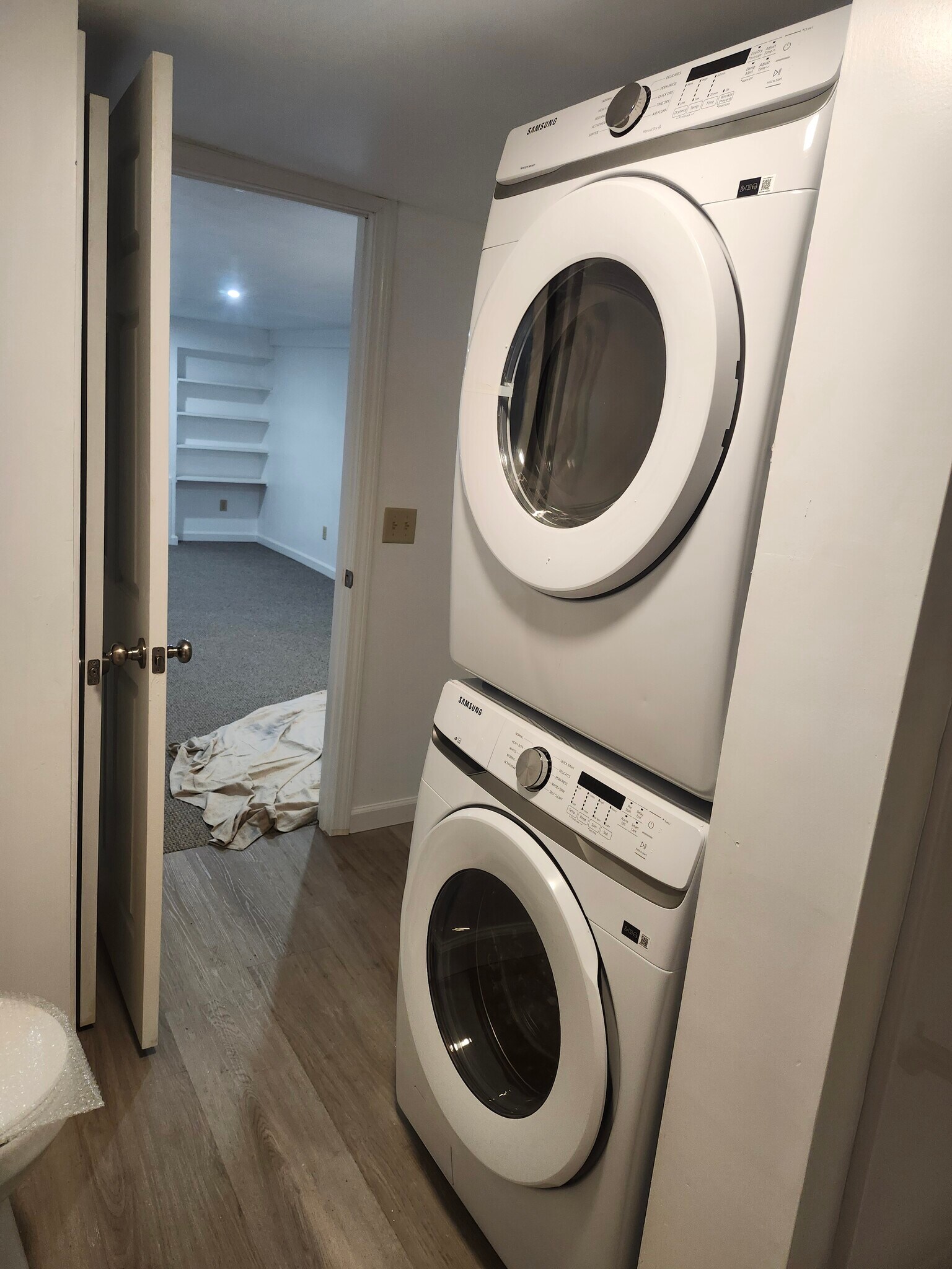 Building Photo - 4 Church St