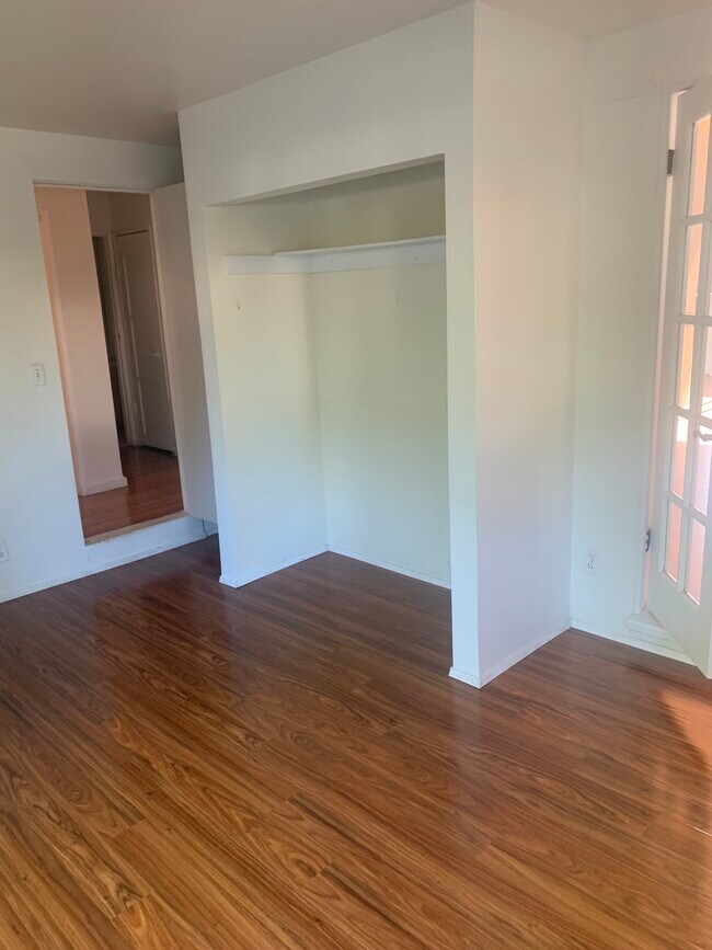 Building Photo - 17178 Kingsbury St