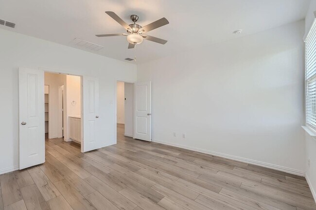 Building Photo - 231 Autumn Sage Ln