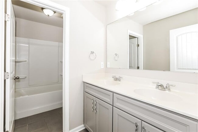 Building Photo - 6610 Trailblazer Rd