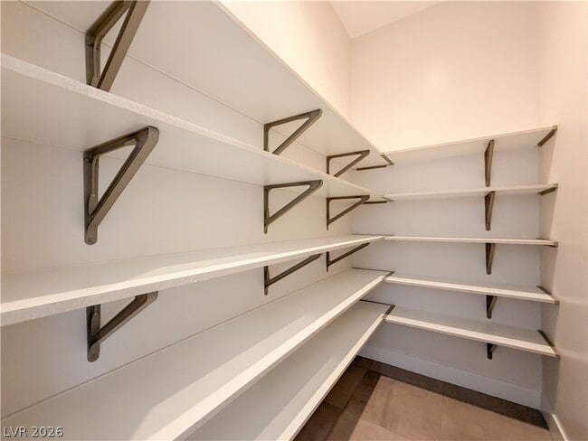 Building Photo - 10761 Canyon Bloom Dr