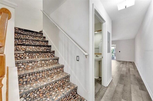Building Photo - 3870 Island Way