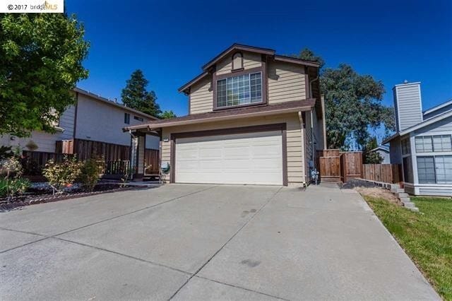 Building Photo - There Is No Place Like Home Like a Big Home