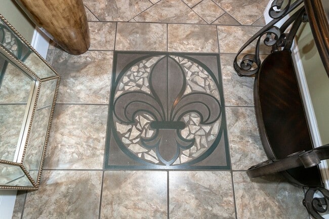 Building Photo - 3 Bedroom House in Addis with Pool, Gazebo...