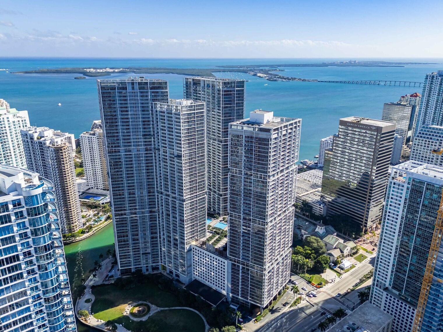 Building Photo - 485 Brickell Ave