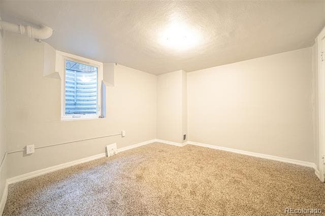 Building Photo - 1245 Dahlia St