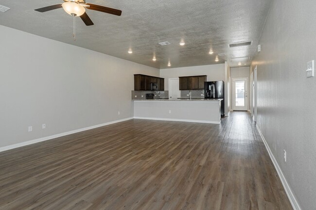 Building Photo - Where Style Meets Comfort: Elevate Your Living Experience