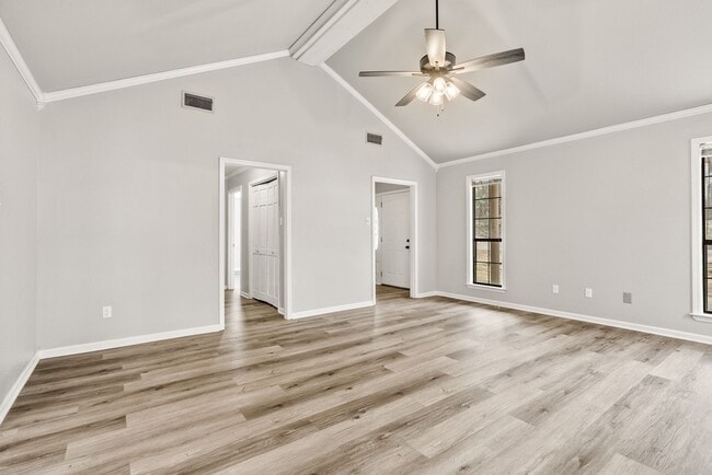 Building Photo - Maumelle Luxury Riverland Home