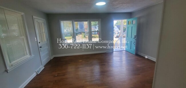 Building Photo - 2711 Sink St