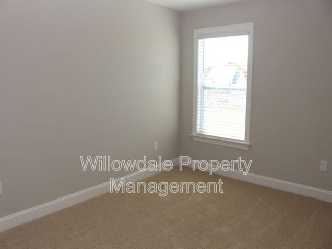 Building Photo - 1121 Matisse Dr
