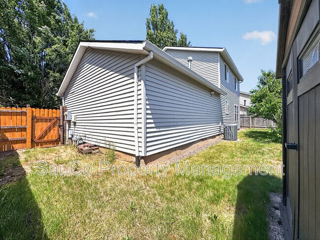 Building Photo - 48 S 17th Ct