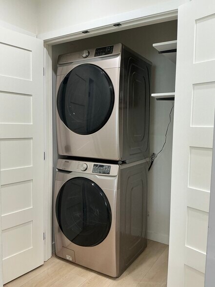 Building Photo - 8561 Kyle St