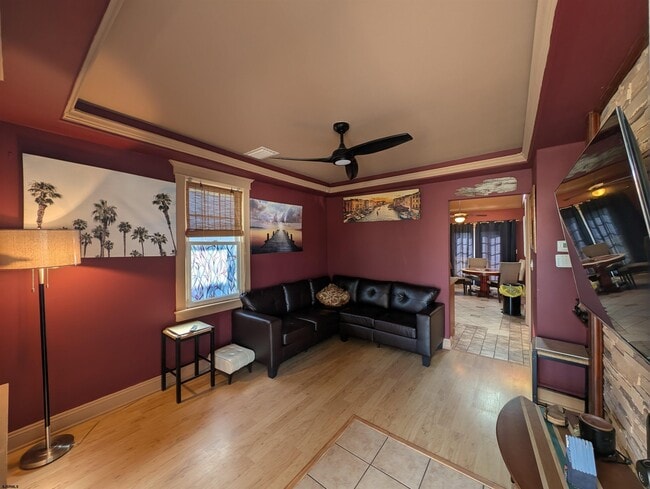 Building Photo - 450 N Connecticut Ave