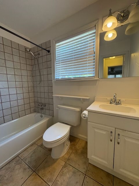 Building Photo - 614 1/2 Rutland St