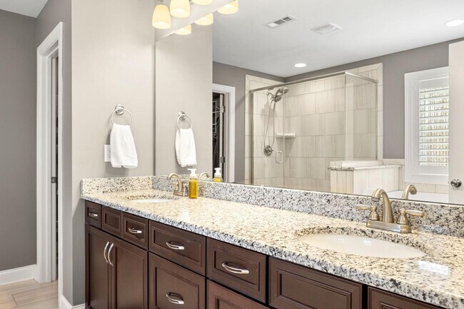 Building Photo - 5042 Mill Creek Rd