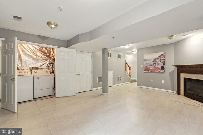 Building Photo - 15507 Pocopson Creek Way