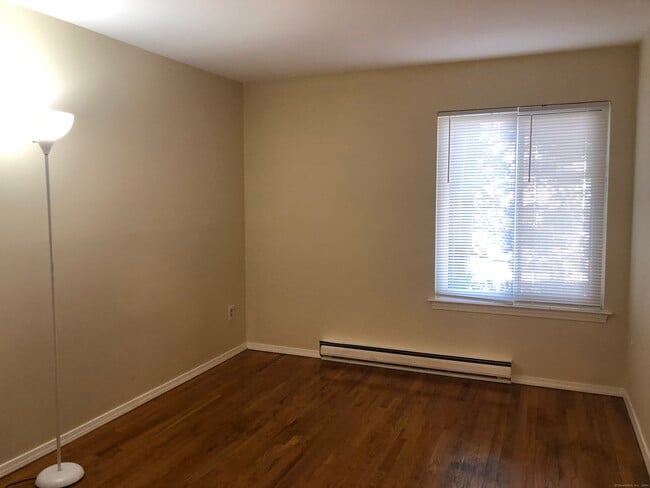 Building Photo - 73-79 Park Ave