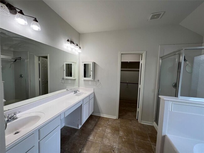 Building Photo - 13006 Balsam Lake Ct