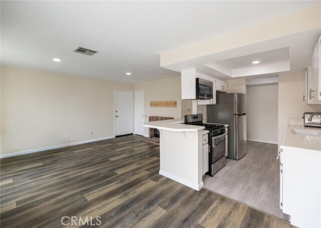 Building Photo - 1229 W 223rd St