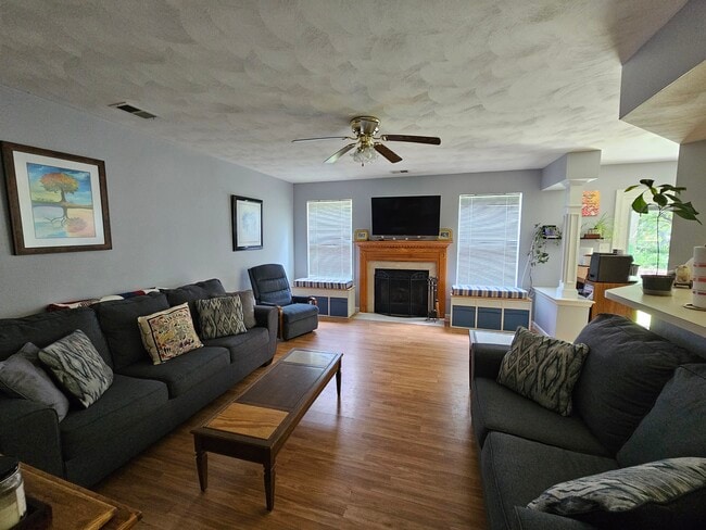 Building Photo - 6734 Burbage Landing Cir