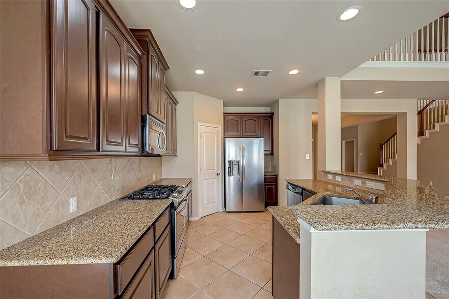 Building Photo - 16010 Juniper Shores Dr