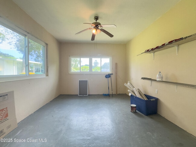 Building Photo - 728 Lund Ct
