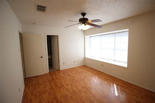 Building Photo - 8202 Cattle Dr