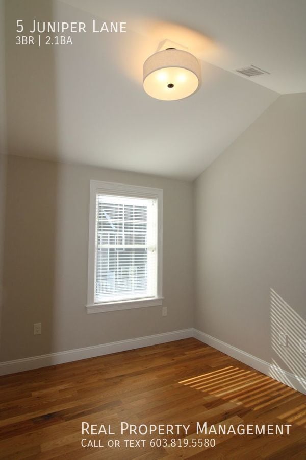 Building Photo - 5 Juniper Ln