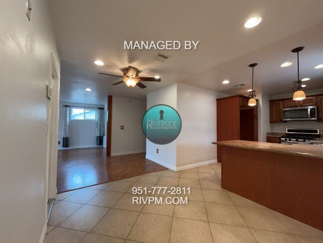 Building Photo - Charming 3-Bedroom Pool Home for Rent in R...