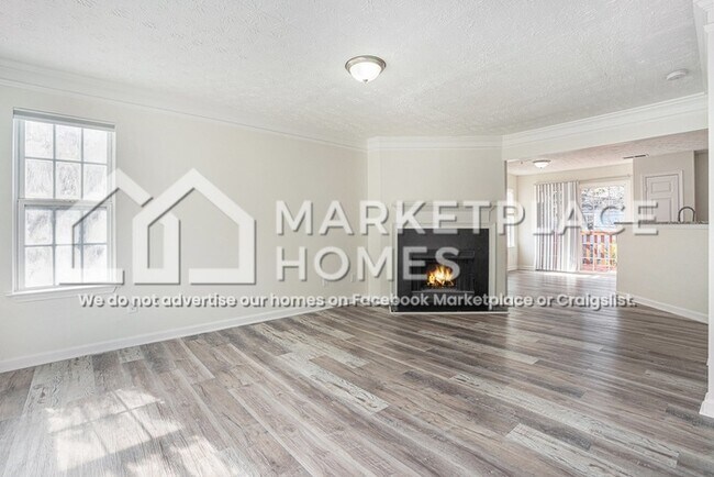 Building Photo - 6519 Charter Way