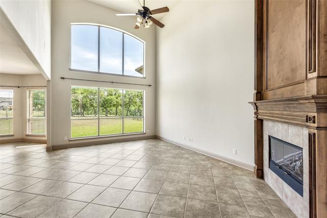 Building Photo - 1832 Canyon Ct
