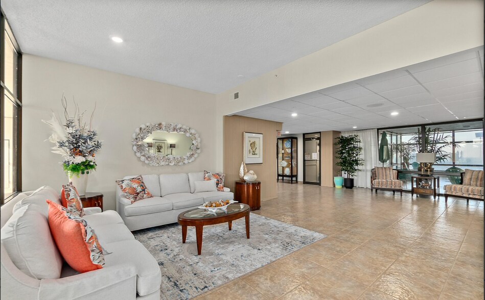 Building Photo - 3003 S Atlantic Ave