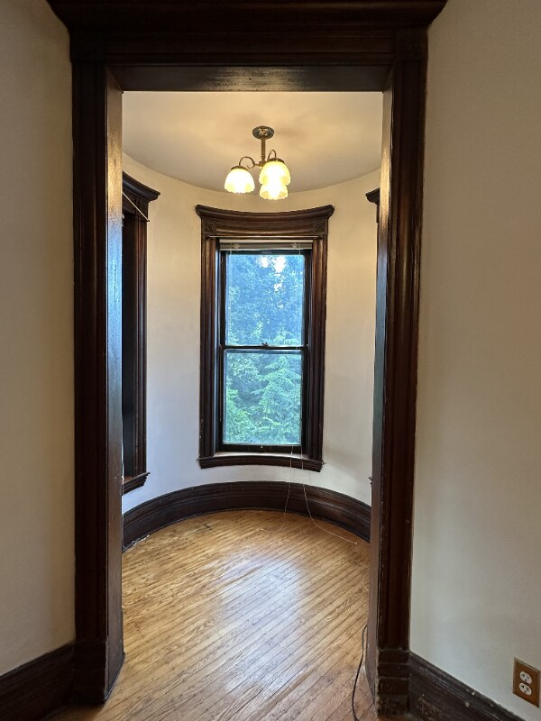 Building Photo - 800 Hague Ave