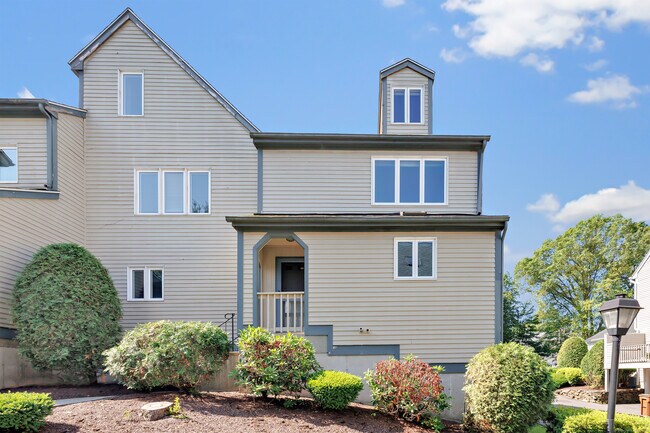Primary Photo - 66 Westview Terrace