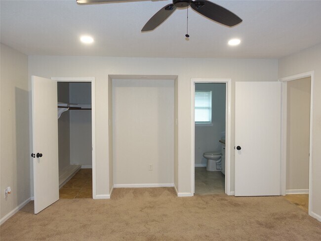 Building Photo - 1038 Cottage Oak Ln