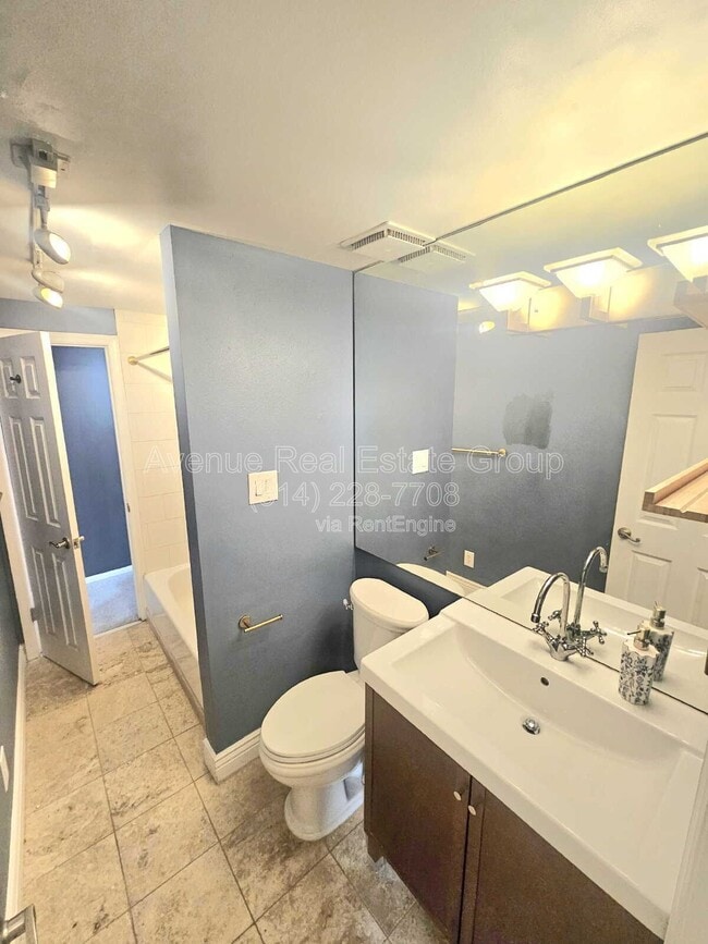 Building Photo - 4322 Maryland Ave