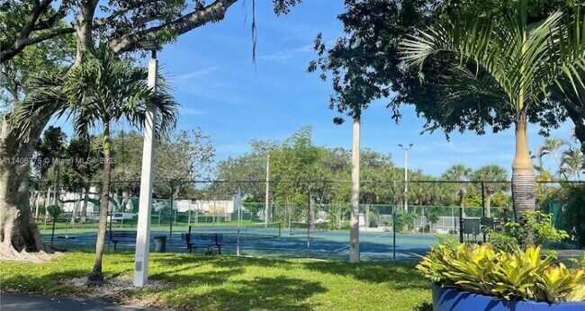 Tennis Courts - 6602 SW 114th Ave