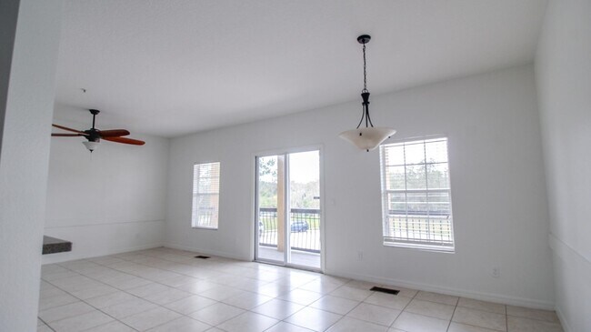 Building Photo - 2333 Betsy Ross Ln