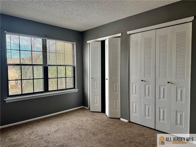 Building Photo - 31 Voscek Ct