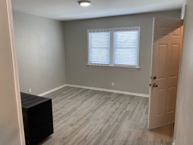 Building Photo - 22 Flint St