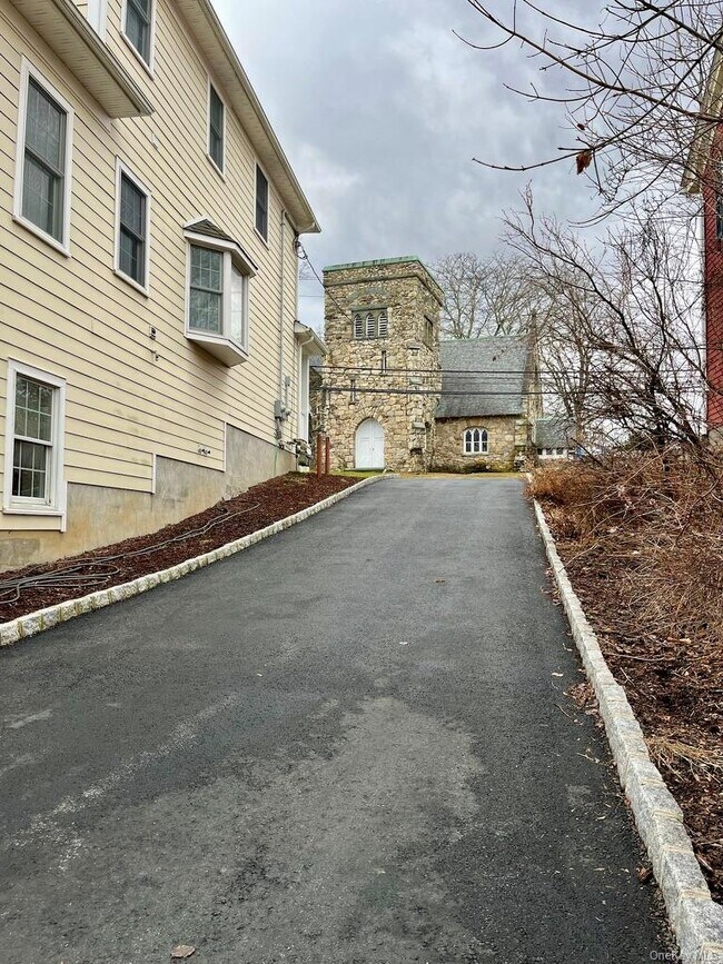 Building Photo - 59 South St