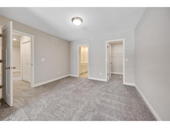 Building Photo - 10518 Weston Wy N