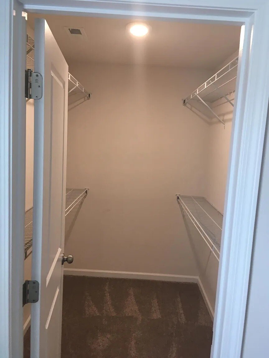 Building Photo - Room in Single Family Home on Dover Ct