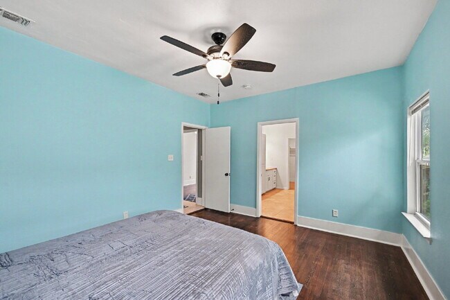 Building Photo - 130 Groveland