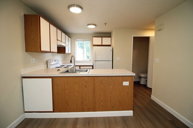 Building Photo - 17-23 SE 127th Ave