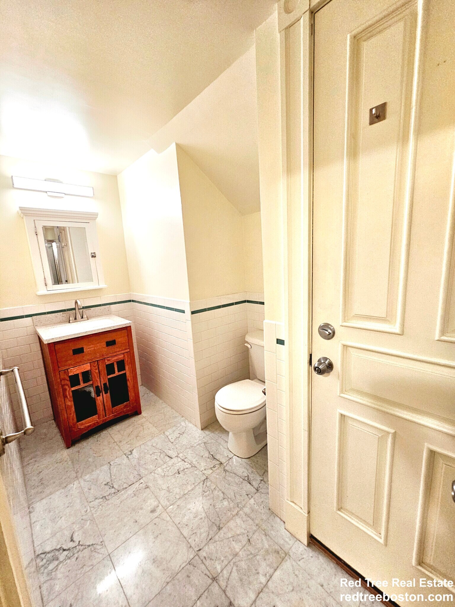 Building Photo - 195 Commonwealth Ave