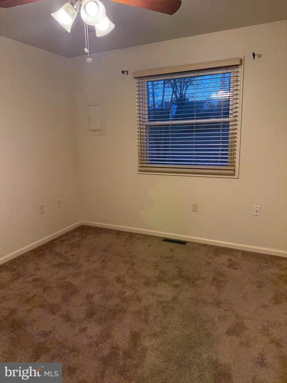 Building Photo - 839 Tydings Rd