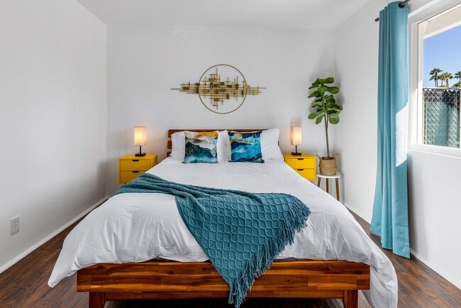 Building Photo - Desert Xscape - Pool, Jacuzzi, and Pet Friendly! (Monthly Only - No Long Term)
