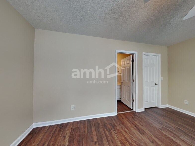 Building Photo - 3646 Sunset Hollow Dr