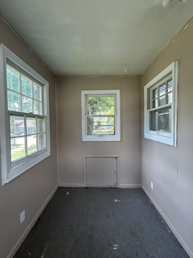 Building Photo - 1417 N 31st St